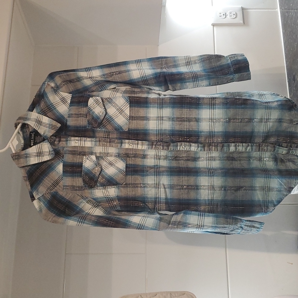 Shirt by wet seal